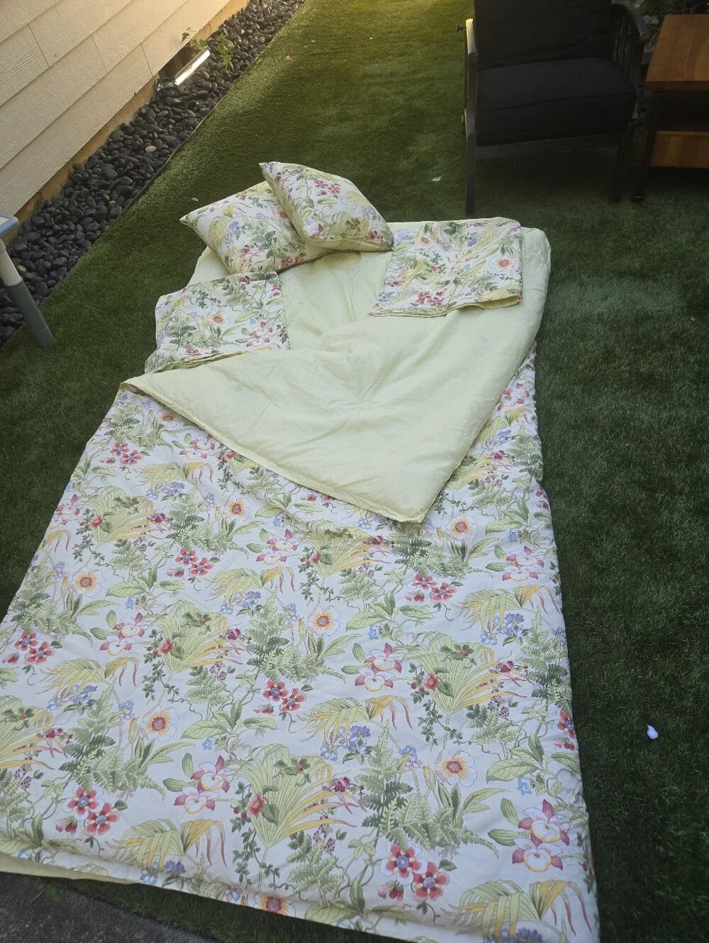 Rose Tree Home King Comforter 2 Pillows & 2Pillowcases Floral 100% Cotton MINT